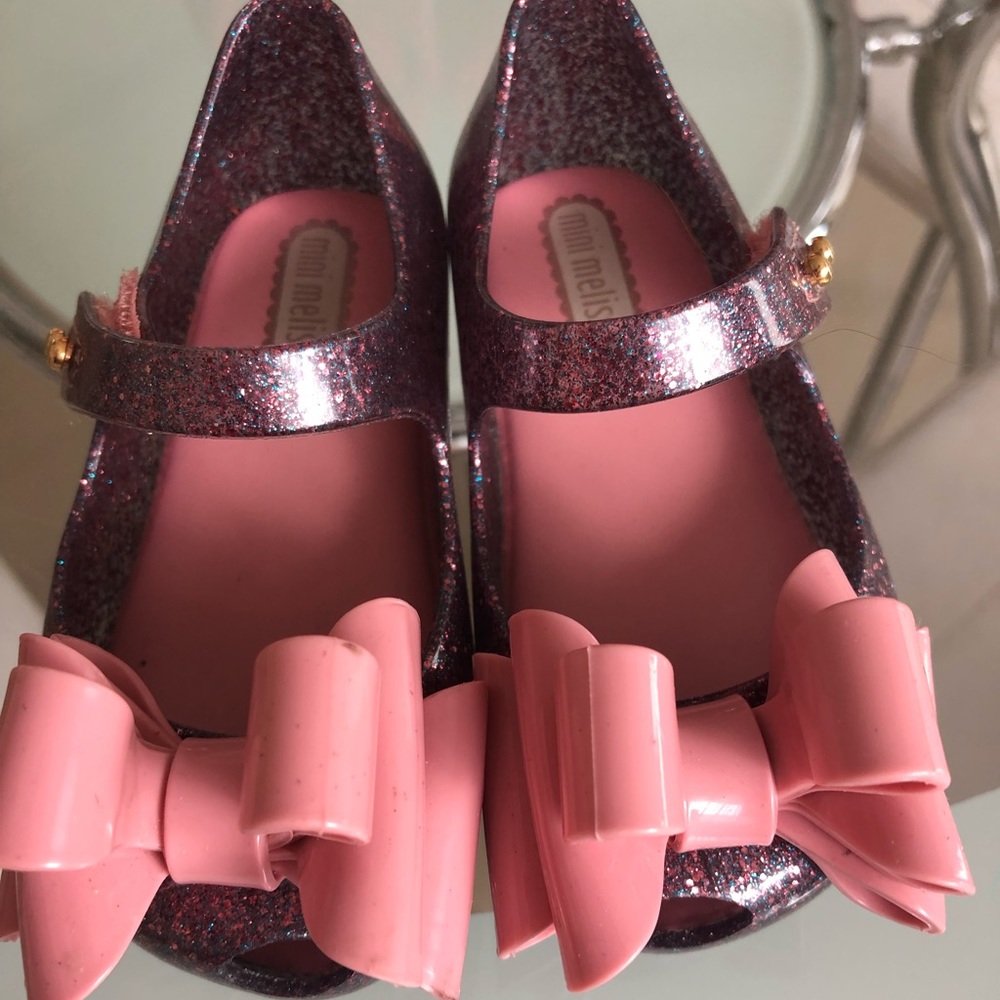 Mini Melissa’s kids size 6